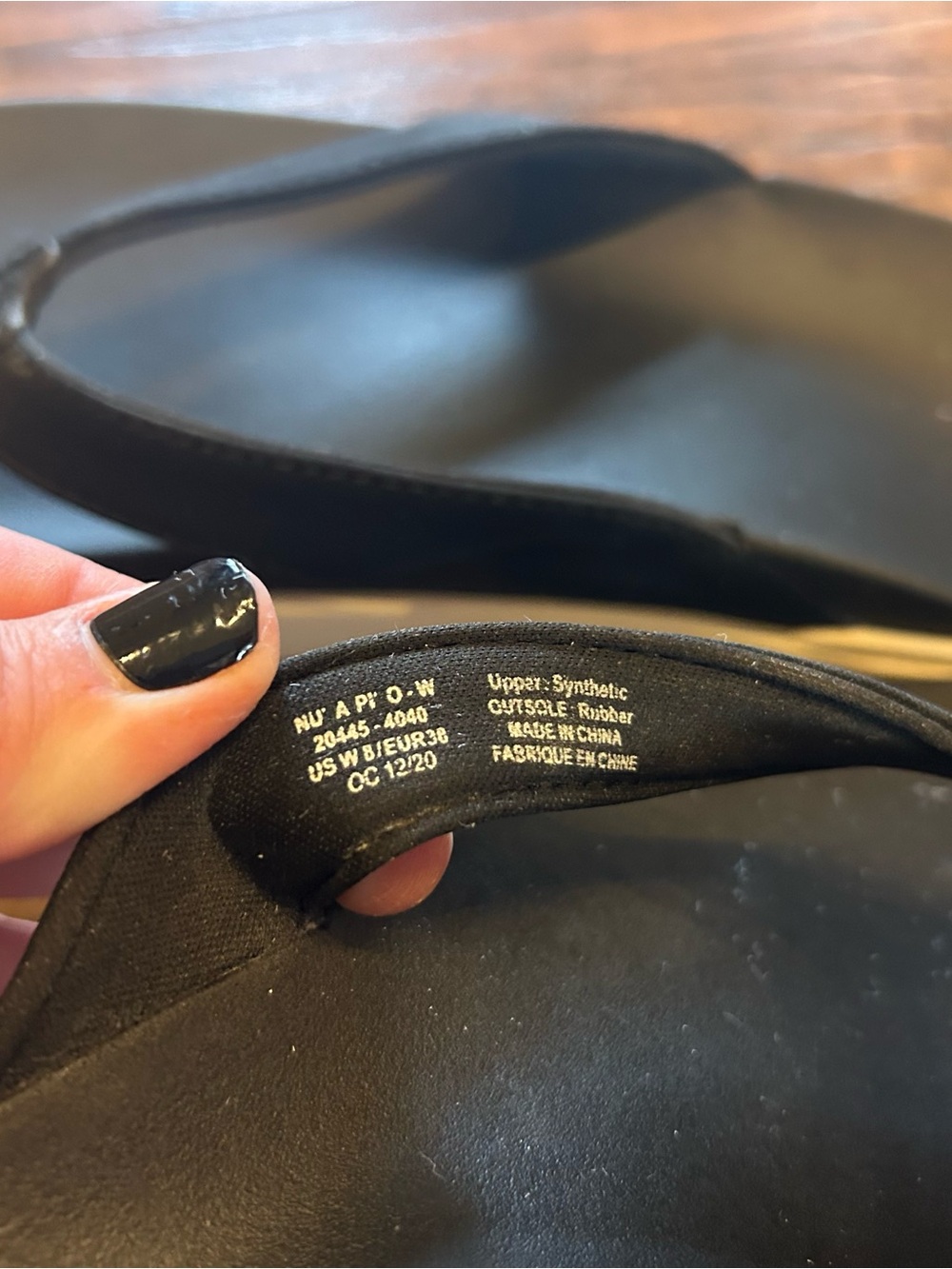 Womenโs Olukai Nuโ a Piโ o Flip Flops Black sandals shoes slides size 8 - Picture 8 of 8